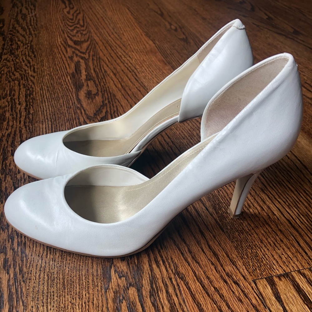 White Nine West Classic Pumps